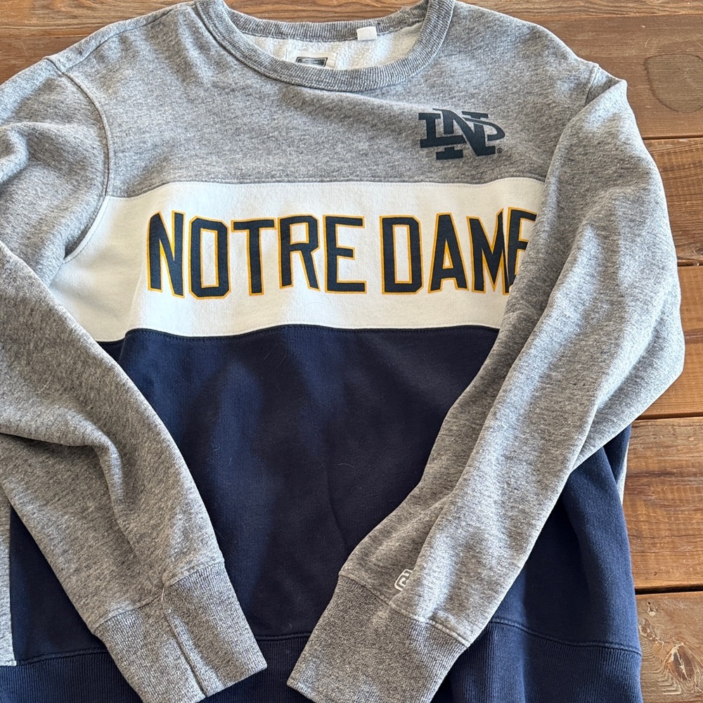 Notre Dame Men's Crewneck Sweater in Gray and Navy
